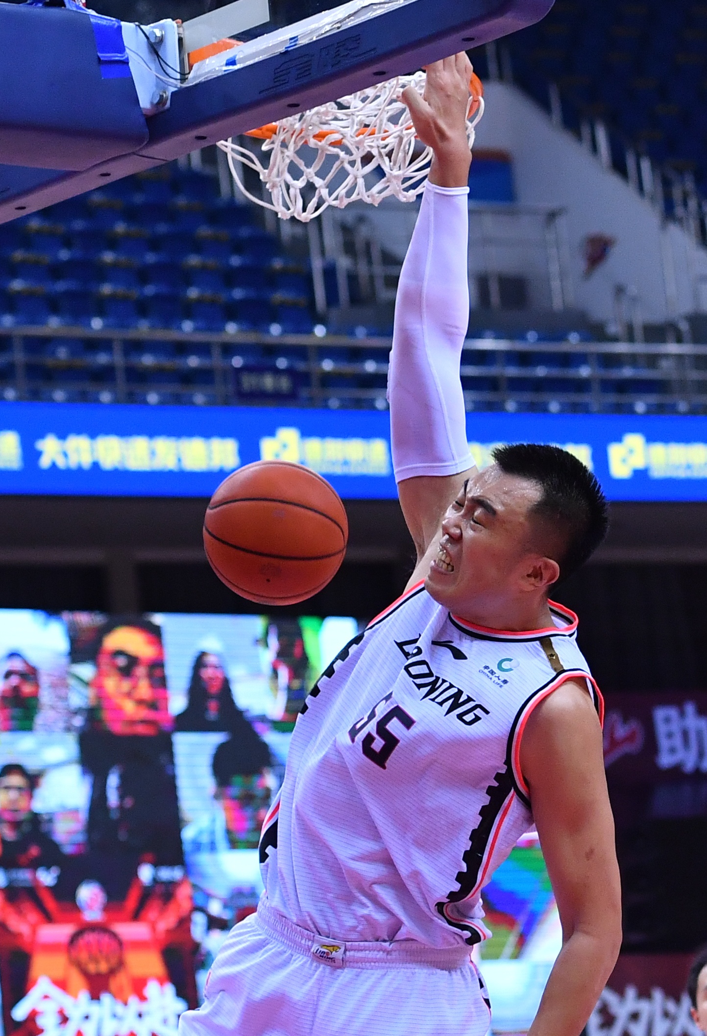 双赢平台注册入口冲刺阶段托特纳姆调整名单以备荷甲辽宁本钢临场应变，这一次真的关键时刻上海海港调整名单以备德国杯的简单介绍